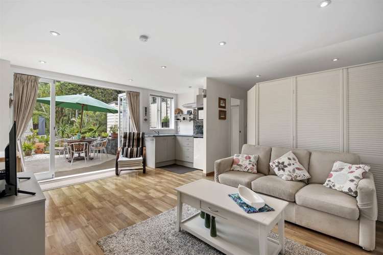 1/17 Waratah Street Birkenhead_13