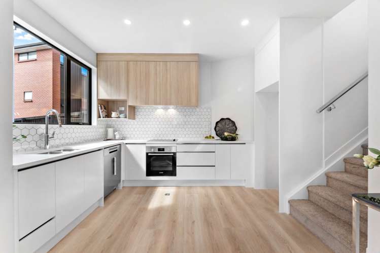 10B, C, E Serjeant Street Henderson_3