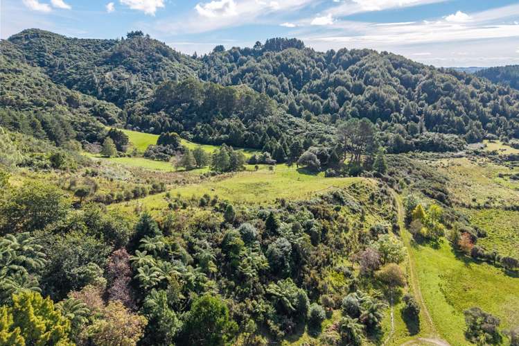 358 Kuku East Road Manakau_20