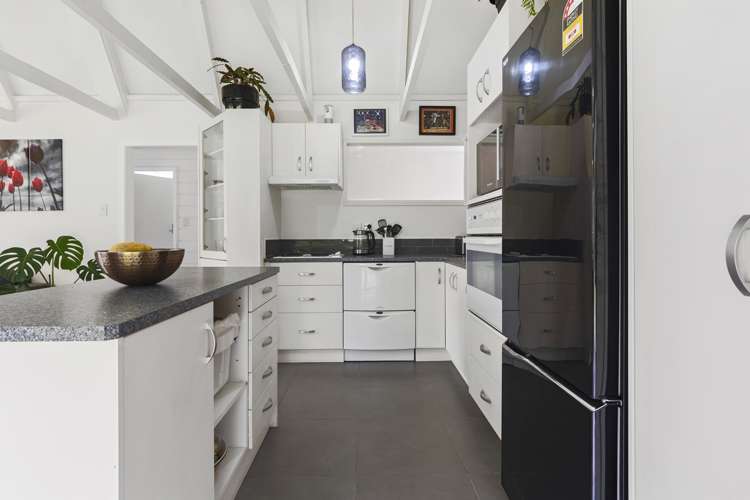 21a Hamilton Road Lake Rotoma_7