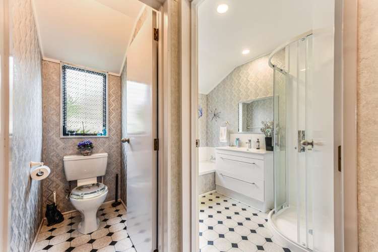 21 Clifford Avenue 10796_8