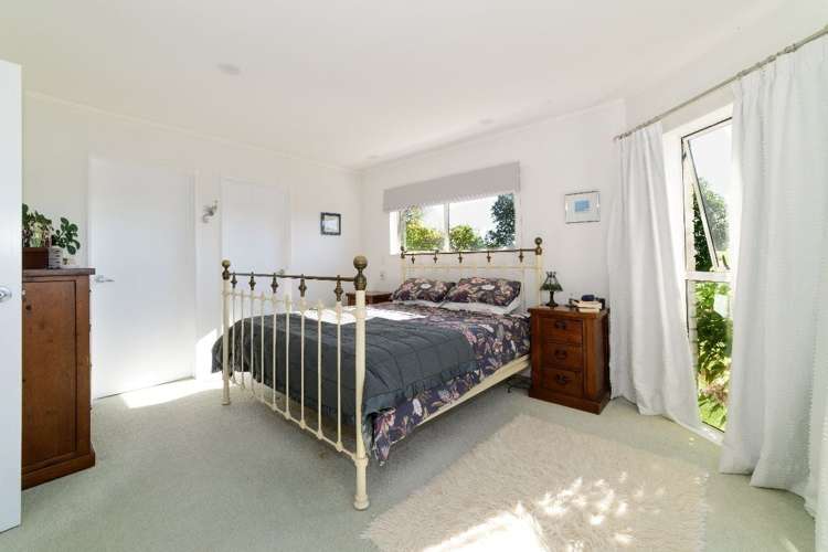 54 Huia Street Waikanae_10