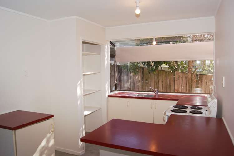 2/49 Eastglen Road Glen Eden_6