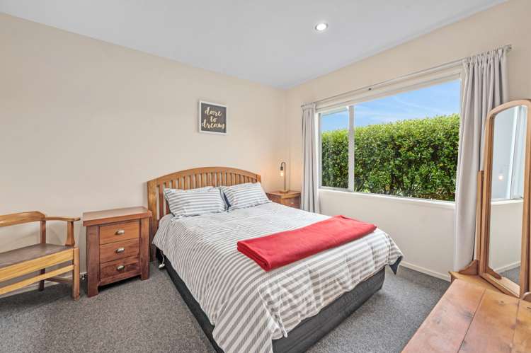 60 Montgomery Crescent Kinloch_22