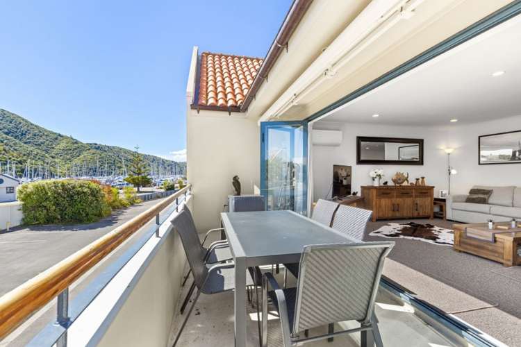 10/45 Beach Road Waikawa_9