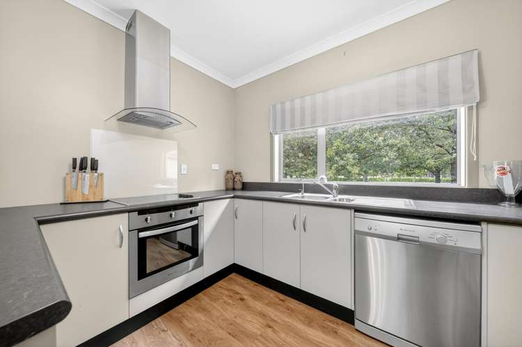 142 Norfolk Road Carterton_34