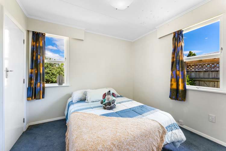 18 Longfellow Street Trentham_12