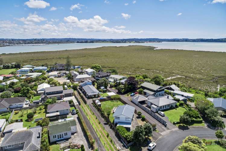 36 Rewarewa Road Te Atatu Peninsula_5