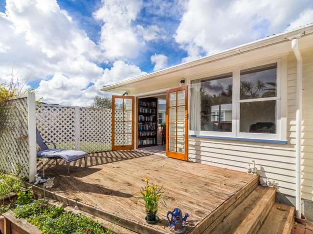 14 Ruru Crescent Heretaunga_2