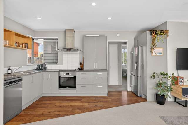 8/190 Lincoln Road Addington_3