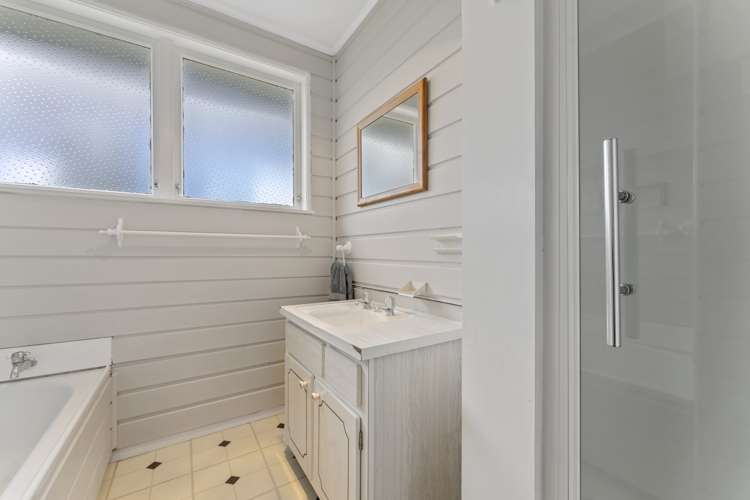 12 Pinedale Parade Milson_14