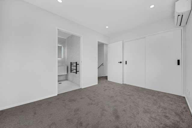 2/67 Salisbury Road Birkdale_4