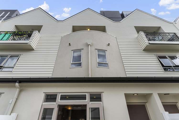 4/2 Upper Queen Street Auckland Central_0