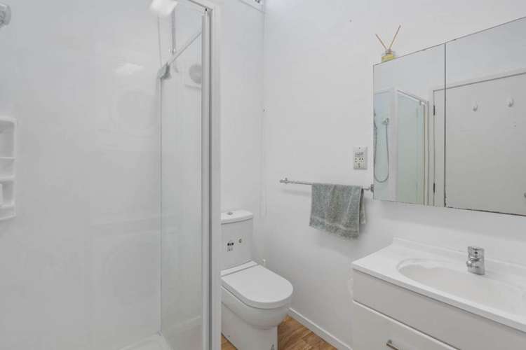 3 Dolbear Street Titirangi_4