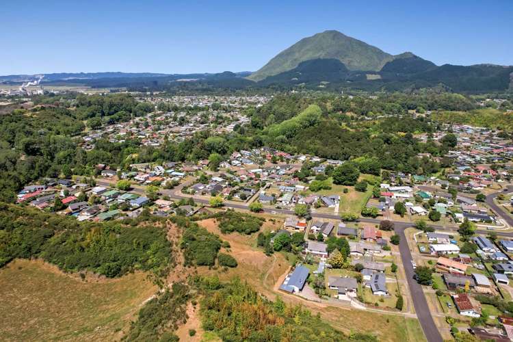 11 Ion Road Kawerau_27