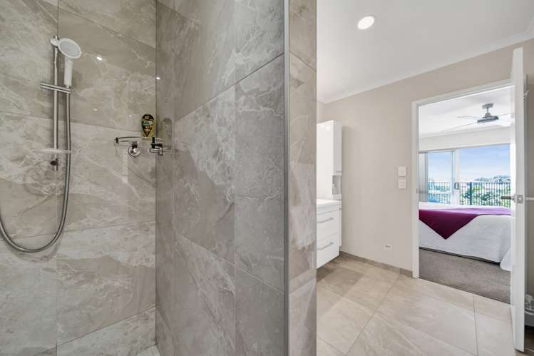 5 Condor Crescent Waiwhakaiho_12