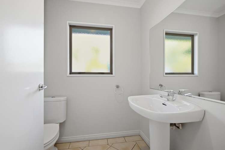 4 Caernarvon Rise Bethlehem_11