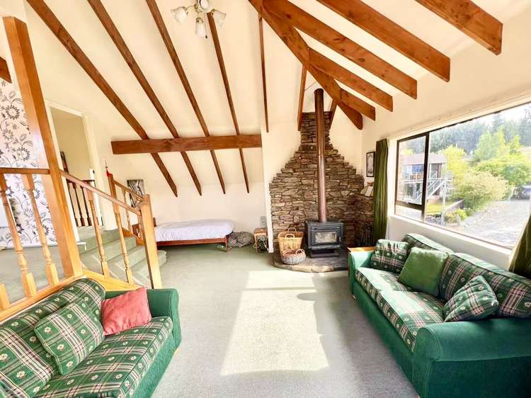 1 Burnett Place Lake Tekapo_4