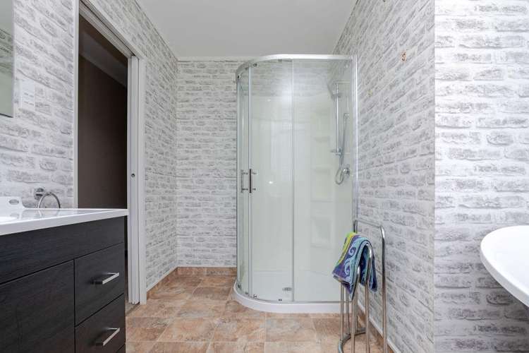 208 Adelaide Road Dannevirke_24