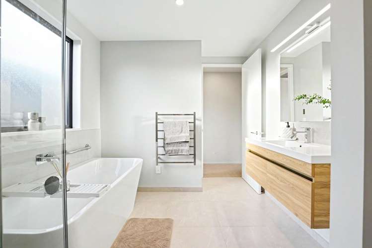 6 Kirkland Crescent Harewood_17