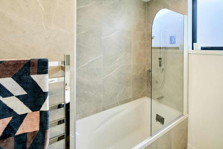 17 Ara Toutouwai Karori_14