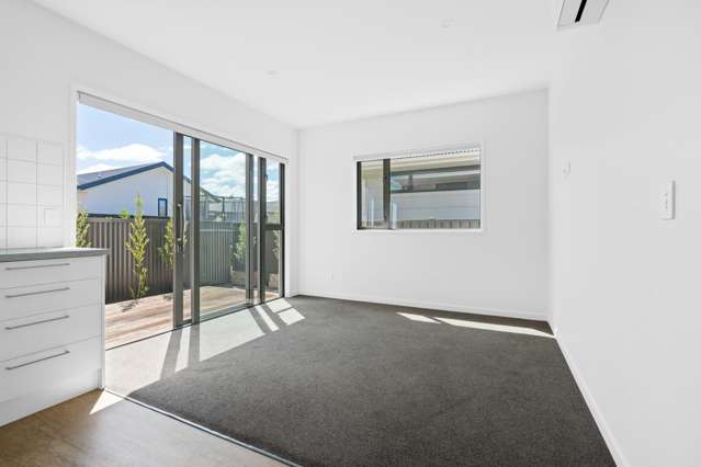 6/73 Gordon Road Mosgiel_3