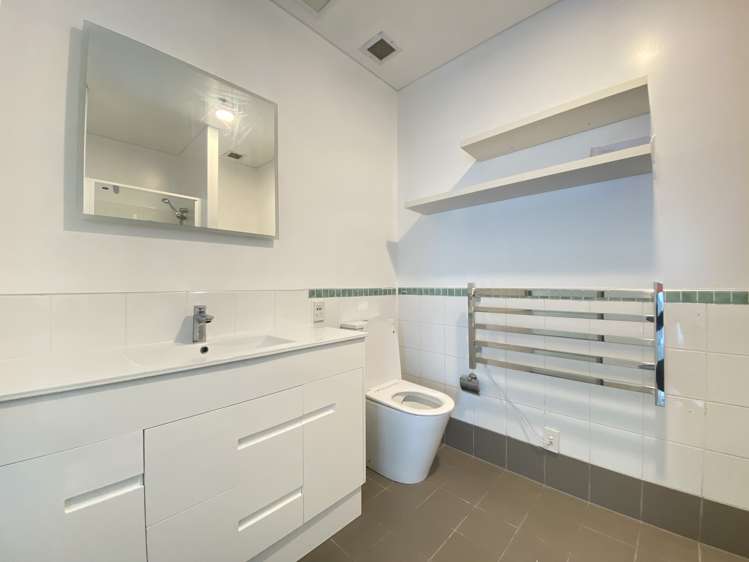 11/147 Quay St Auckland Central_15