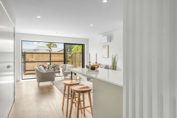 2/90 Knights Road Woburn_2