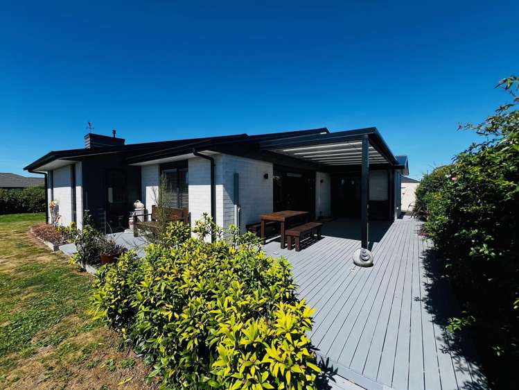 2 Devon Lane Carterton_23