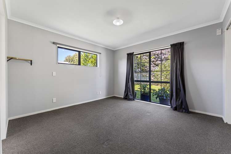 23 Charles Cross Street Longburn_12