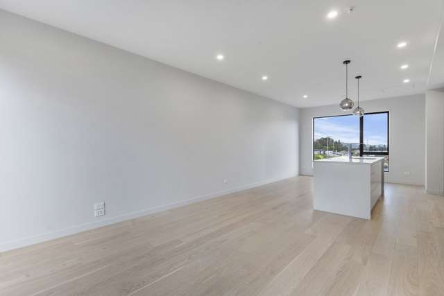 3/2 Marlborough Crescent Hobsonville_1