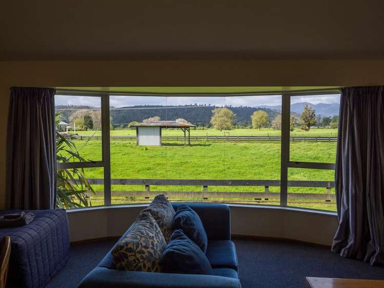 78 Bridge Street Karamea_10