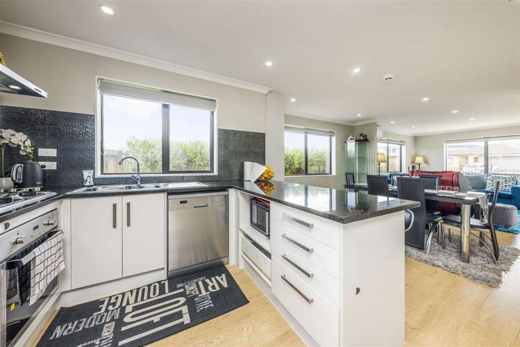 87 Naylors Drive Mangere_8