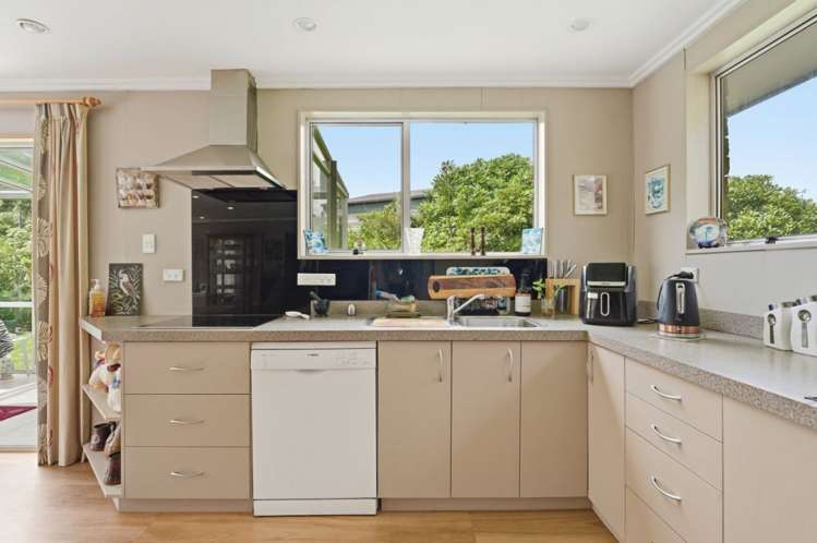 121 Manapouri Street Maia_9