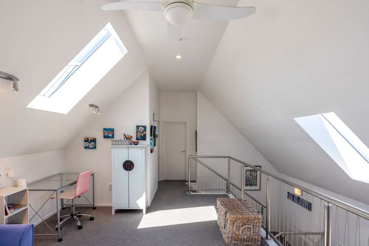 8 Esslin Road Surfdale_17