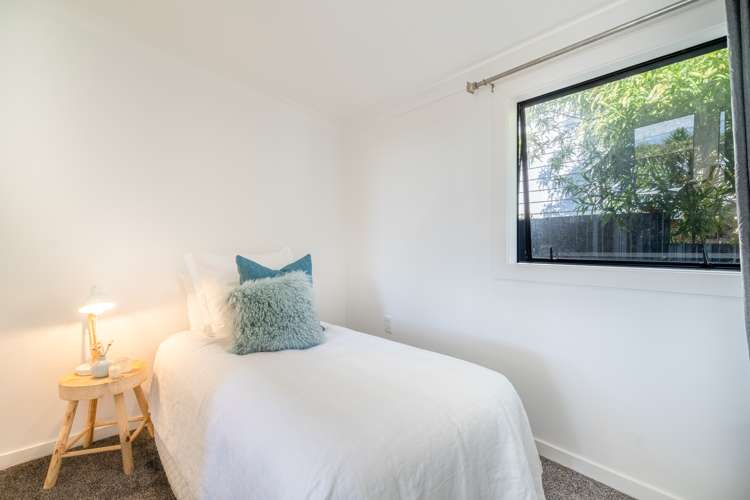 14 Violet Street Riverton_11