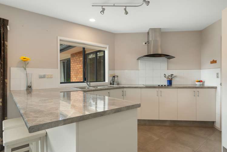 15 Lysaght Place Welcome Bay_8