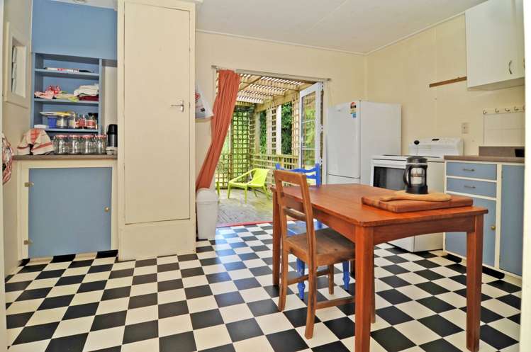 1403 Coast Road Karitane_2