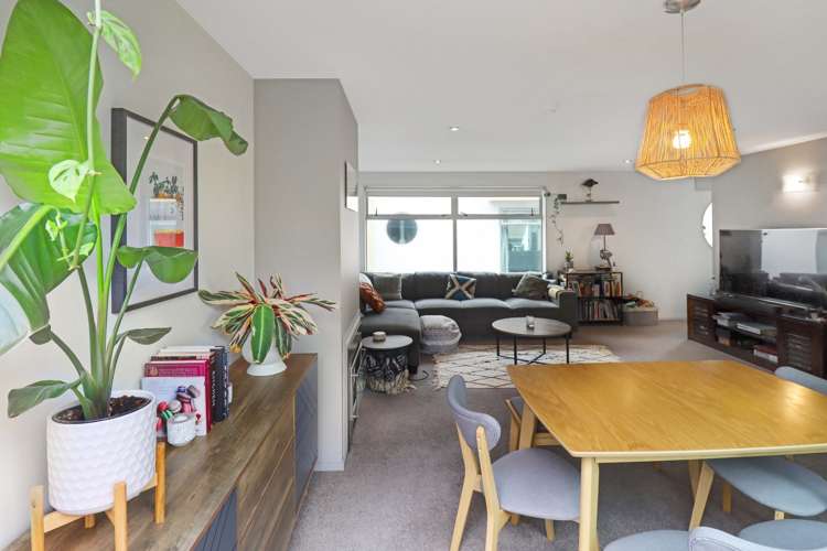 1b/10 Park Avenue Epuni_2