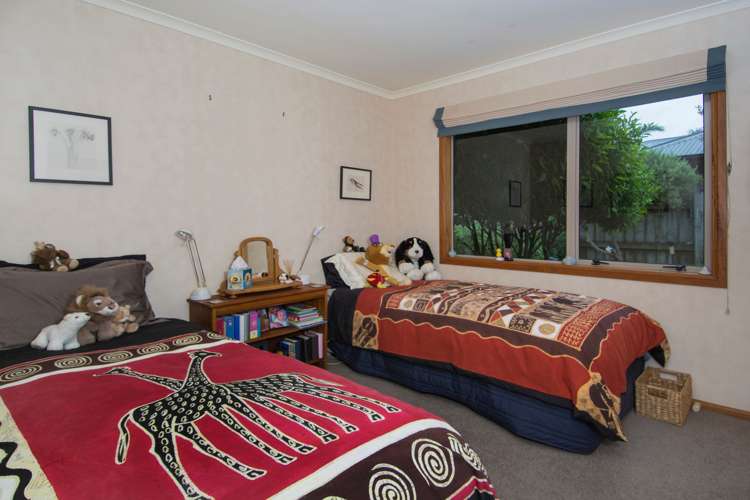 21 Lamia Grove Papamoa_13