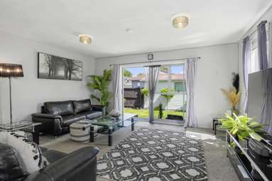 2/62A MacKenzie Avenue_1