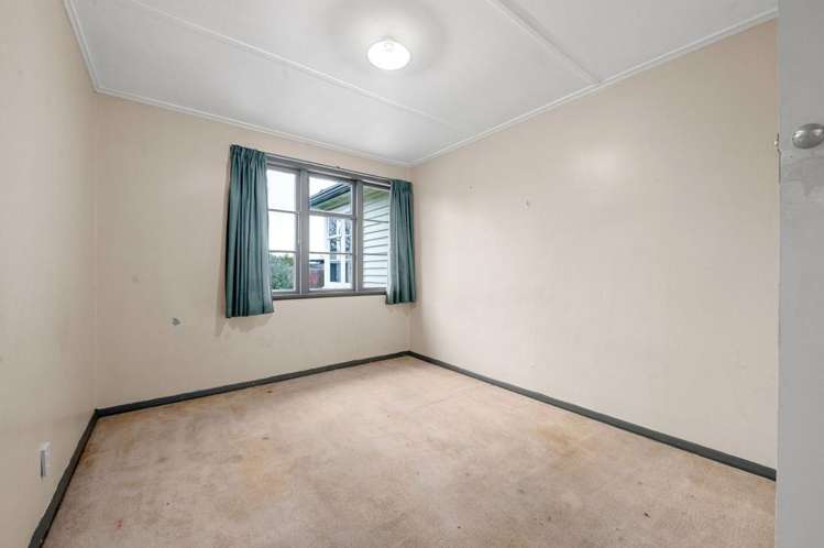 41 Old Farm Road Hamilton East_16