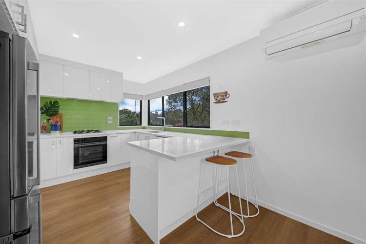 62 Medvale Avenue Flat Bush_11