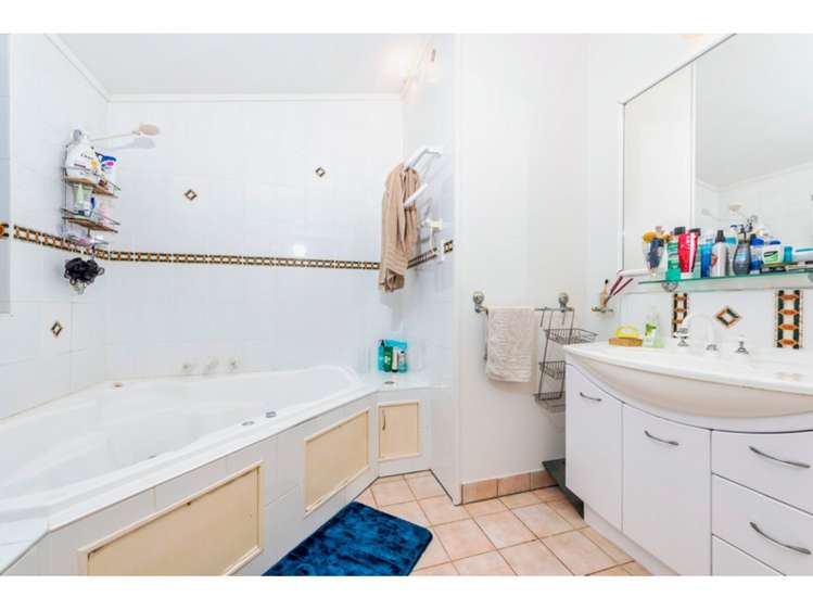 13 Mceldowney Road Titirangi_3