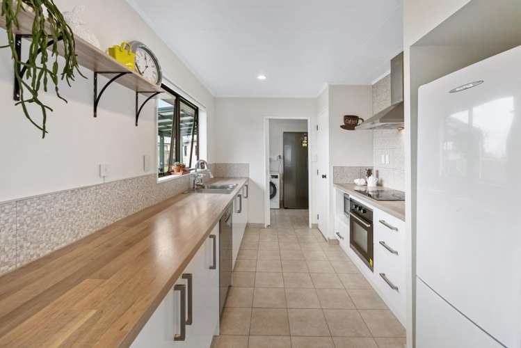 7 Cargill Grove Kelvin Grove_8