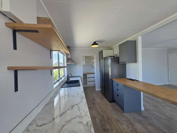 96 Karewa Parade 1131_5