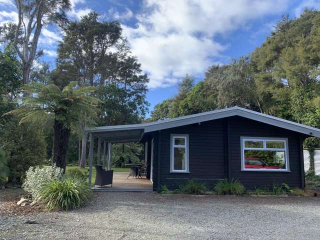 Low-maintenance lifestyle in the peaceful Waitahanui area