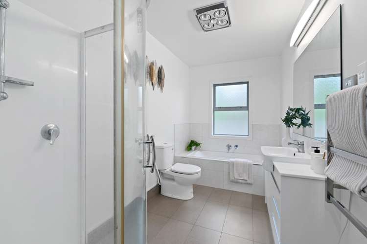 32D Robinson Avenue Holdens Bay_9