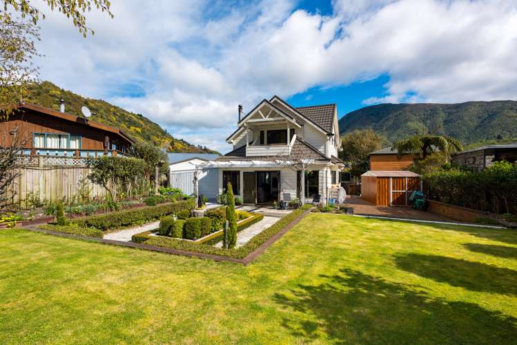 5 Heather Place Picton_25