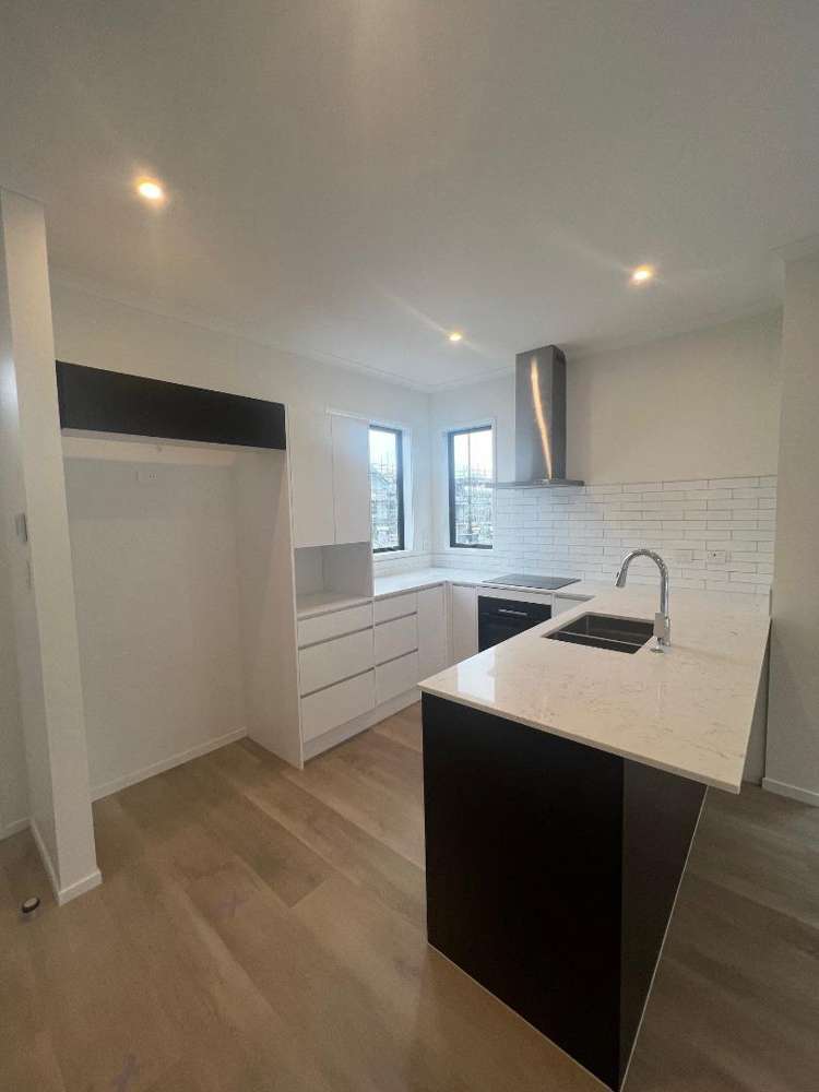 27A Henry Tayler Rise Milldale_1